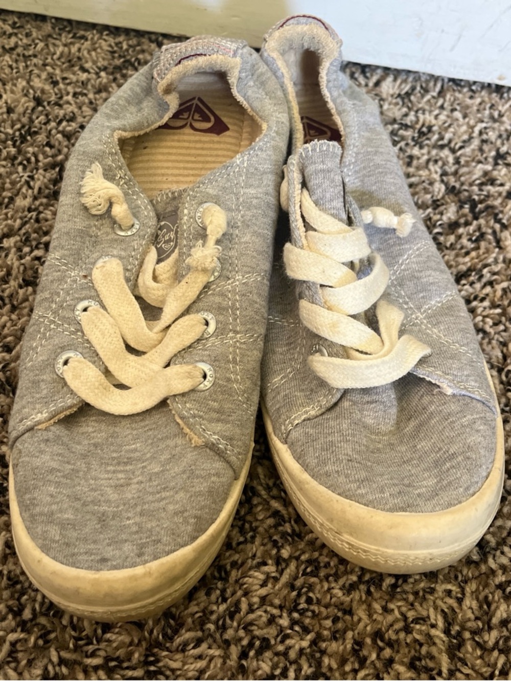 Roxy Gray Slip-On Sneakers with Cream Laces